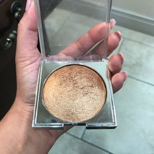 Bronzer